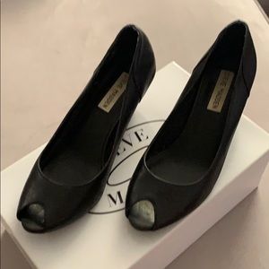 Steve Madden peep toe wedges